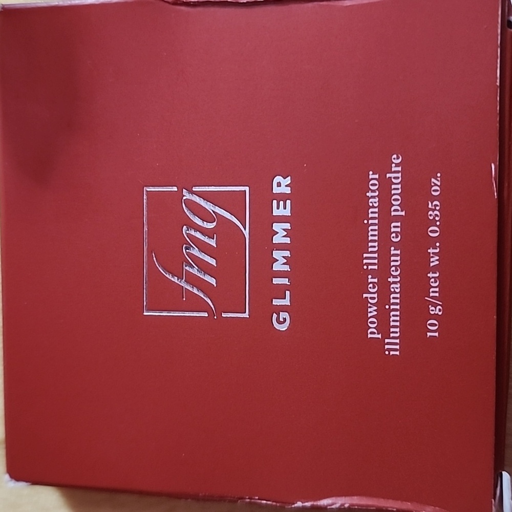 NIB fmg Glimmer Rose Powder Illuminator